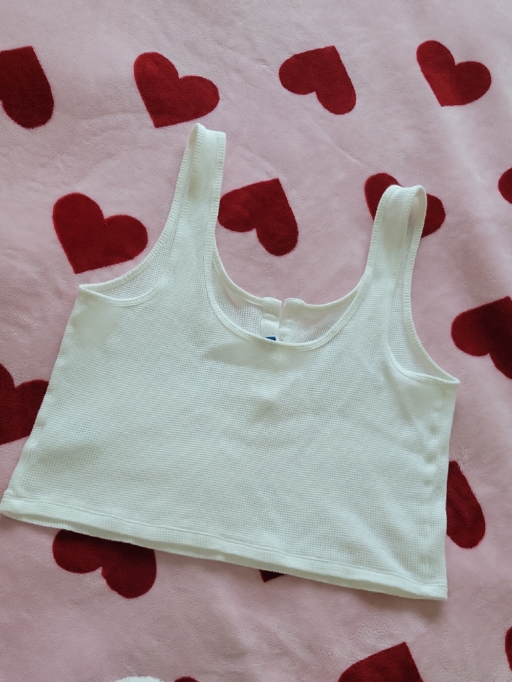 Old Navy White Ribbed Cropped Tank with Button Placket - Picture 6 of 8